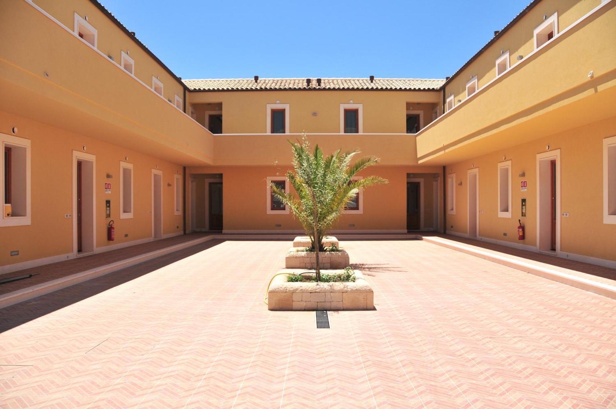 Hotel Borgo Don Chisciotte Modica Esterno foto